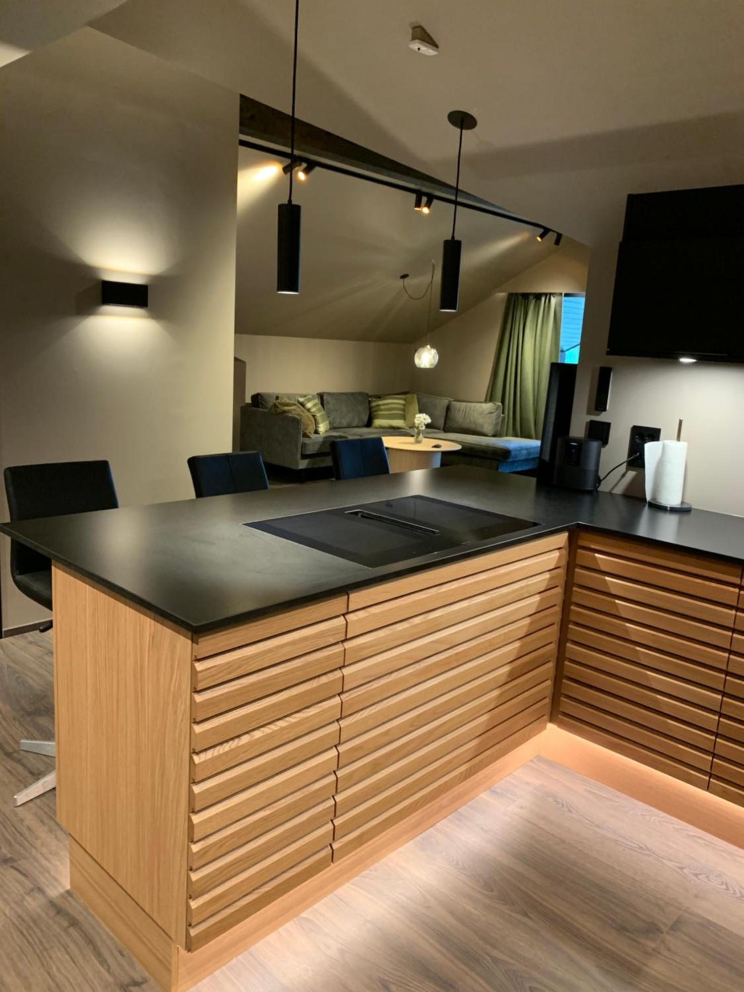 3, Penthouse. Appartement *